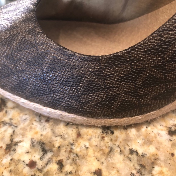 Michael Kors Peep Toe Wedges Size 9 - Picture 8 of 8